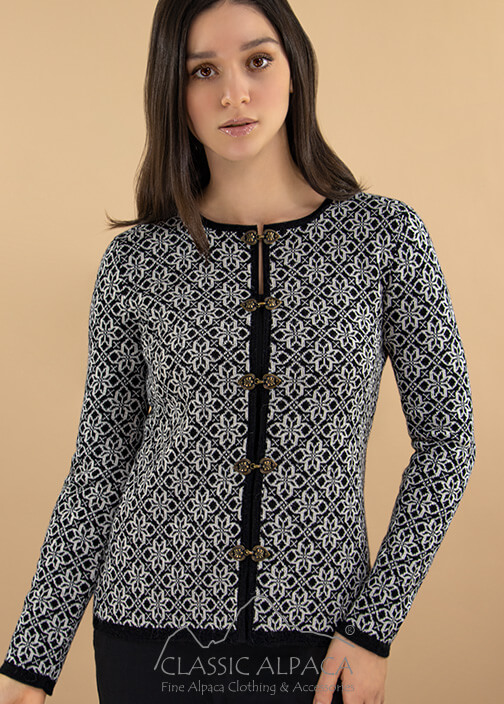 Nordic Alpaca Cardigan With Claps Nordic Alpaca Cardigan With Claps