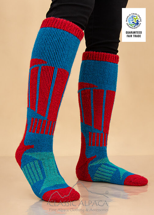 Thick alpaca ski & snowboard socks, full cushioning, ventilation zones, elastic bands, breathable warmth for winter sports.